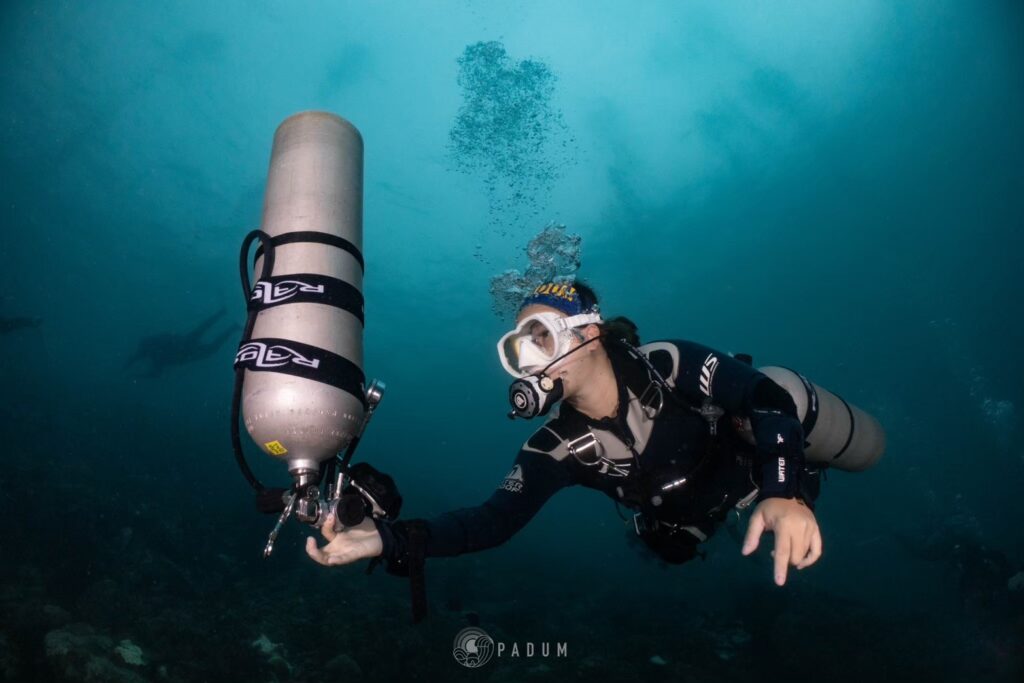 SSI PADUM Sidemount diver